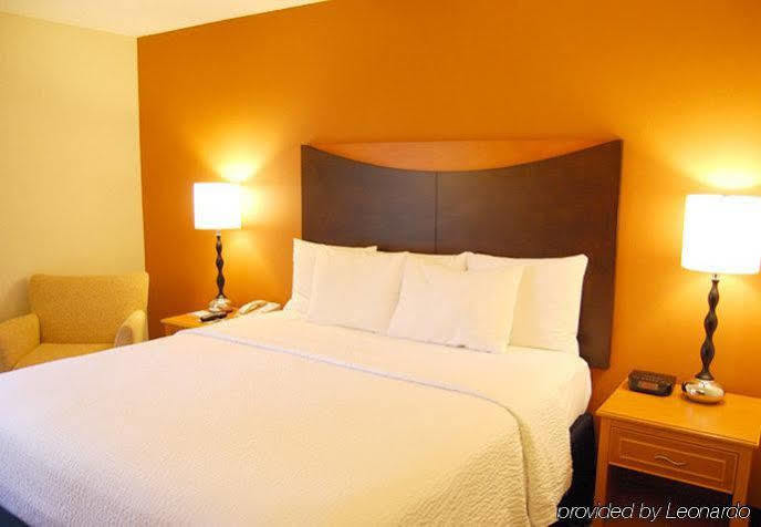Готель Fairfield By Marriott Mission Viejo Orange County Екстер'єр фото